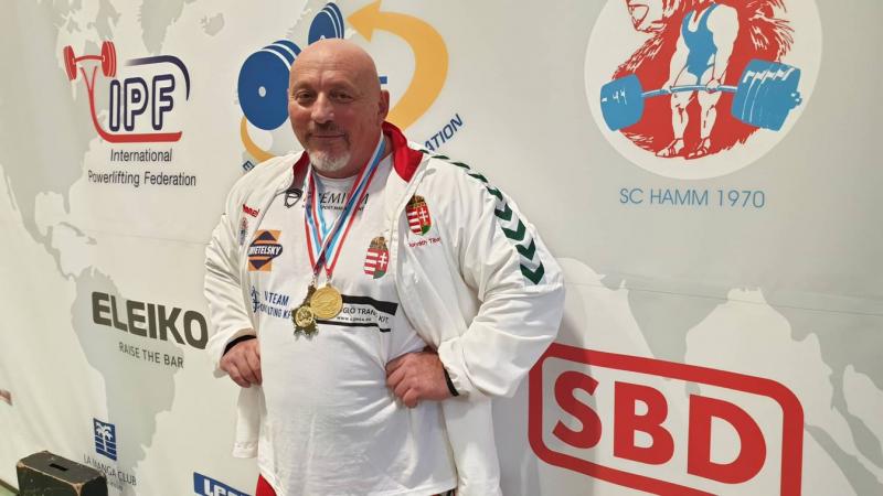 Hetvenen túl is lendületesen tevékenykedik a negyvenéves testépítő közösség alapítója.