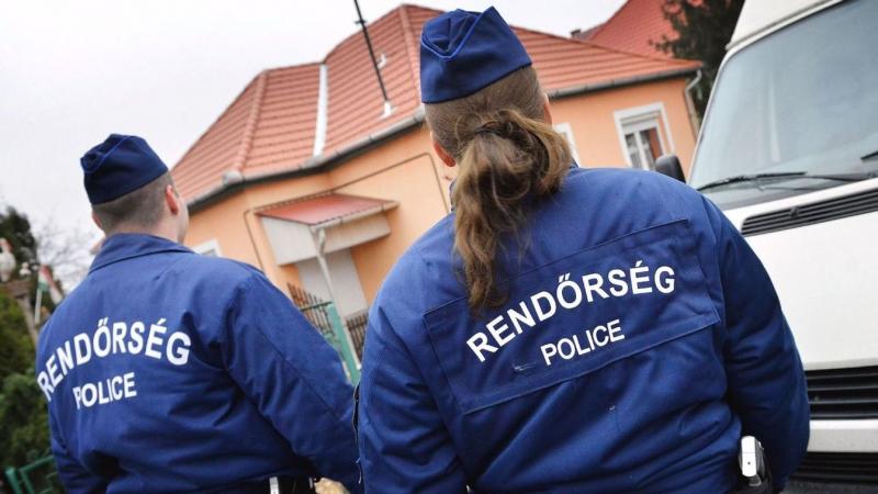 Már közel egy hete eltűnt a 8 éves kislány Kőszegről, és a hatóságok mindent megtesznek, hogy rátaláljanak. Az aggasztó helyzet sokakat megérintett, és a helyi közösség összefogott a keresés érdekében.