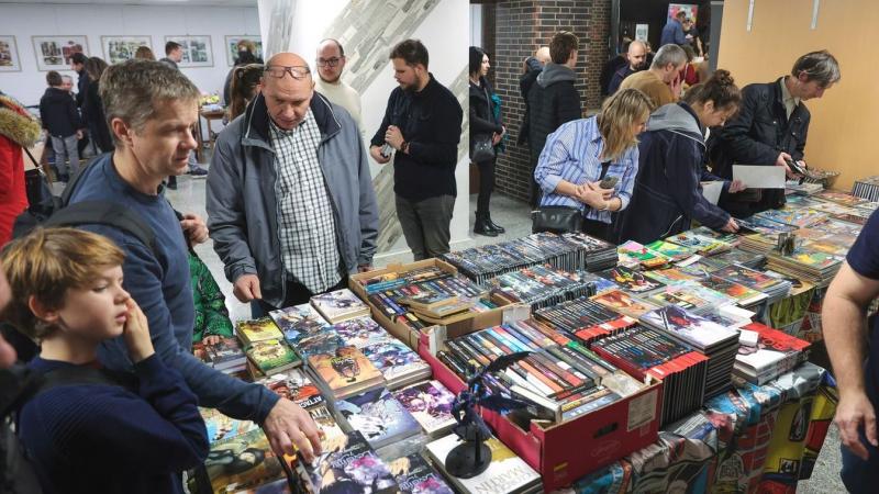 Képregények birodalma a Somogyi-könyvtárban: A Szegedi Képregényfesztiválra özönlöttek a látogatók - nézd meg a galériát!