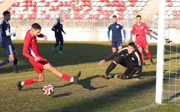 A DFC a második pozícióban tölti a telet.