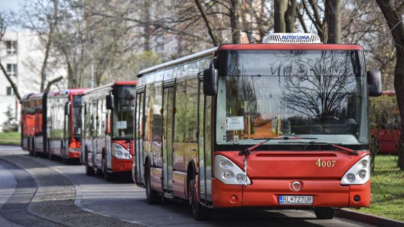 Így fognak emelkedni a buszjegyek árai jövőre Pozsonyban | ma7.sk