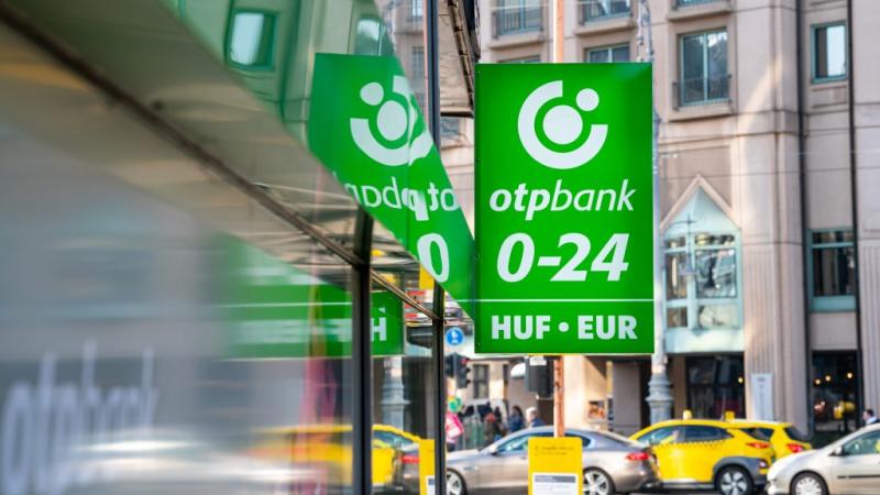 Az OTP Bank megemelte a lakáshitelek kamatlábát, és várható, hogy más pénzintézetek is hasonló lépéseket tehetnek a közeljövőben.