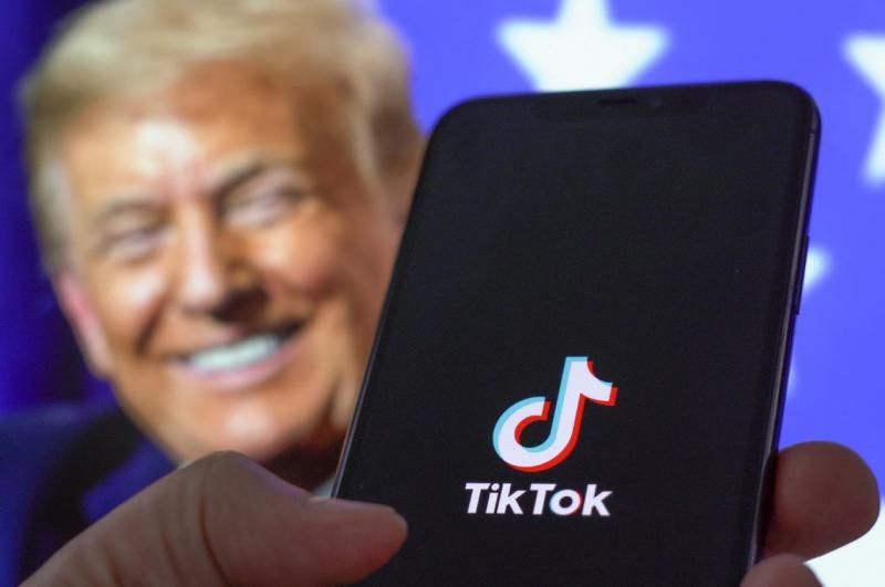 Trump újabb három hónappal meghosszabbítja a TikTok működési engedélyét.