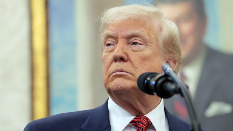 Rendkívül aggasztó adatok láttak napvilágot: Donald Trump drámai mélypontra jutott.