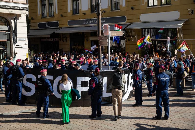 A rendőrség közzétett egy összegzést a Pécs Pride eseményét követően, amelyben bejelentették, hogy büntetőeljárásokat indítottak. A részletek azonban még nem kerültek nyilvánosságra.