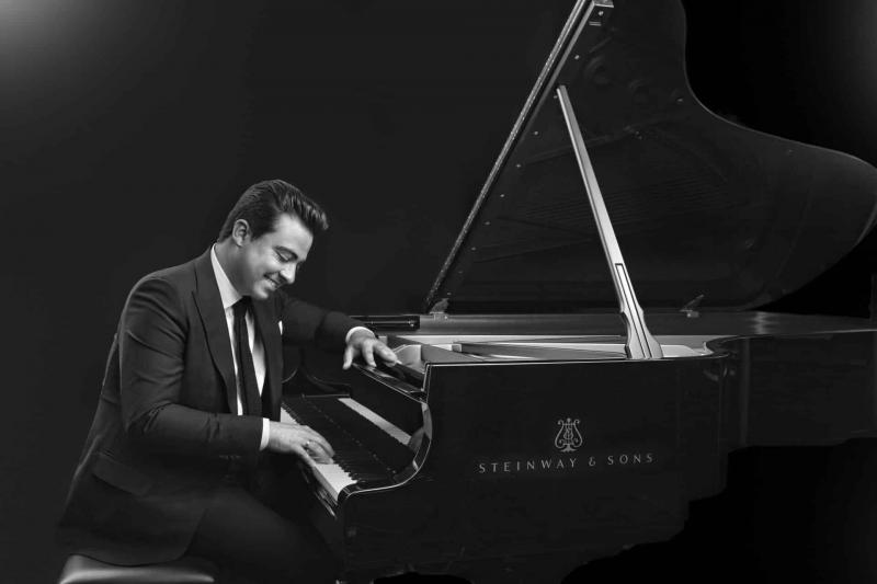 Díjnyertes előadással érkezik Kecskemétre a tehetséges Balázs János zongoraművész!